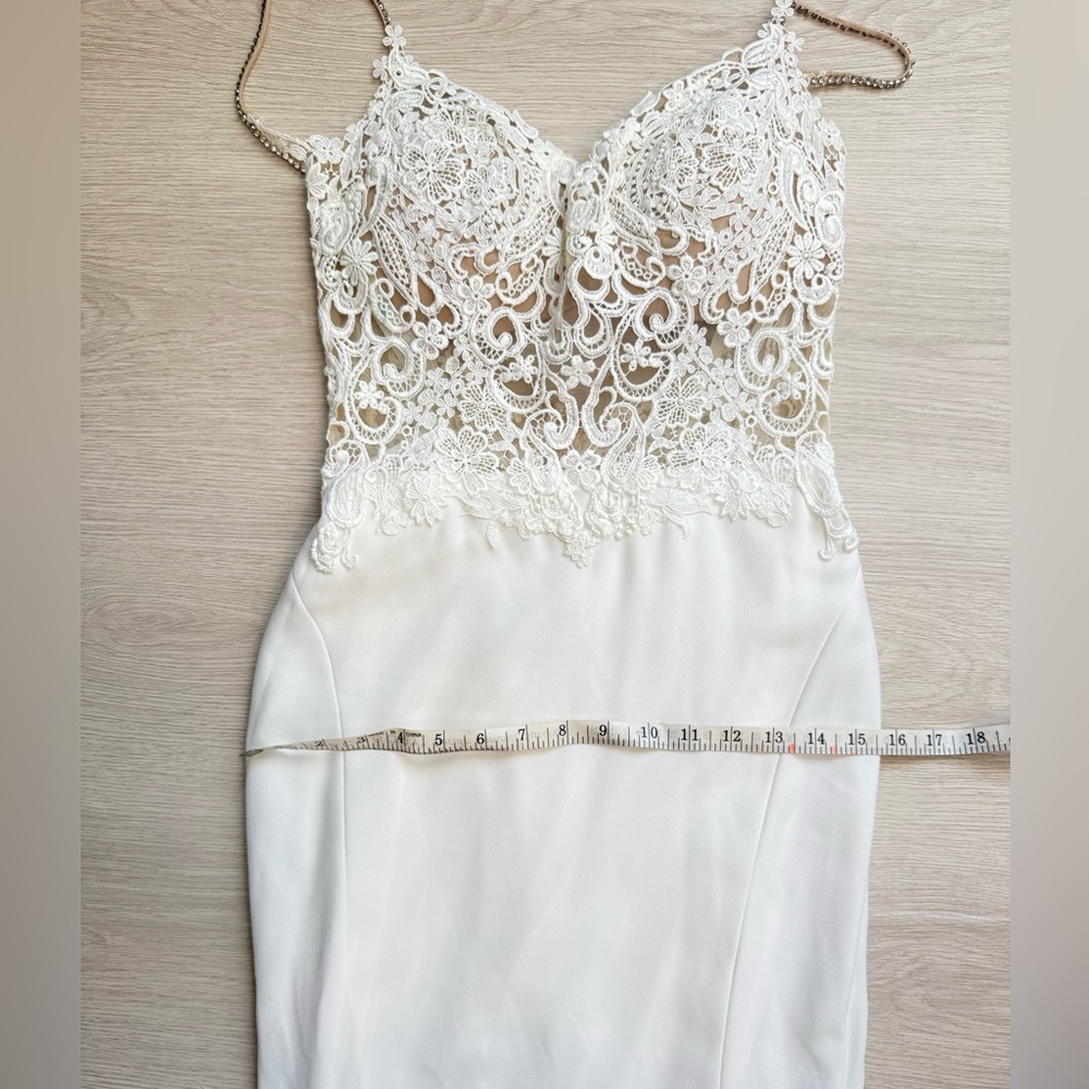 Enzoani Juri Wedding Dress - Picture 13 of 14